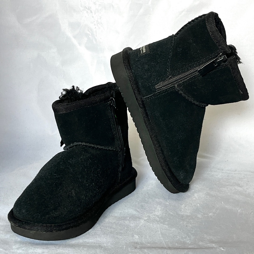 Kids Koolaburra by Ugg Victoria Mini Bootie. Size 7 kids.